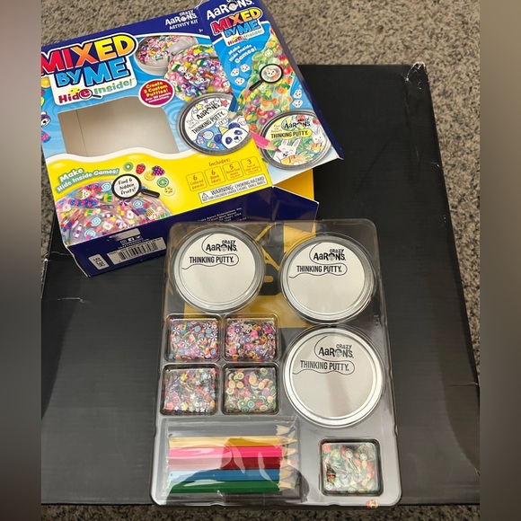 Create your own Thinking Putty! NIP Crazy Aaron’s Hide Inside & Mixed by Me Kit! - Picture 3 of 6
